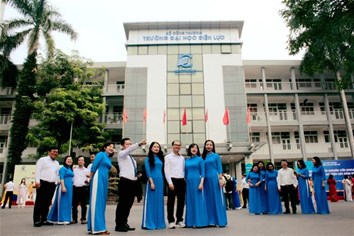 TIN VUI: TRƯỜNG ĐẠI HỌC ĐIỆN LỰC TĂNG HẠNG ẤN TƯỢNG!