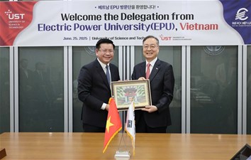Mở rộng hợp tác nghiên cứu và đào tạo với Đại học Khoa học và Công nghệ Hàn Quốc