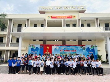 ĐH ĐIỆN LỰC ĐỒNG HÀNH CÙNG HỌC SINH THPT TRONG CÁC BUỔI TƯ VẤN HƯỚNG NGHIỆP