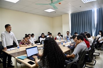 TỌA ĐÀM CỐ VẤN HỌC TẬP KHOA ĐIỀU KHIỂN VÀ TỰ ĐỘNG HÓA